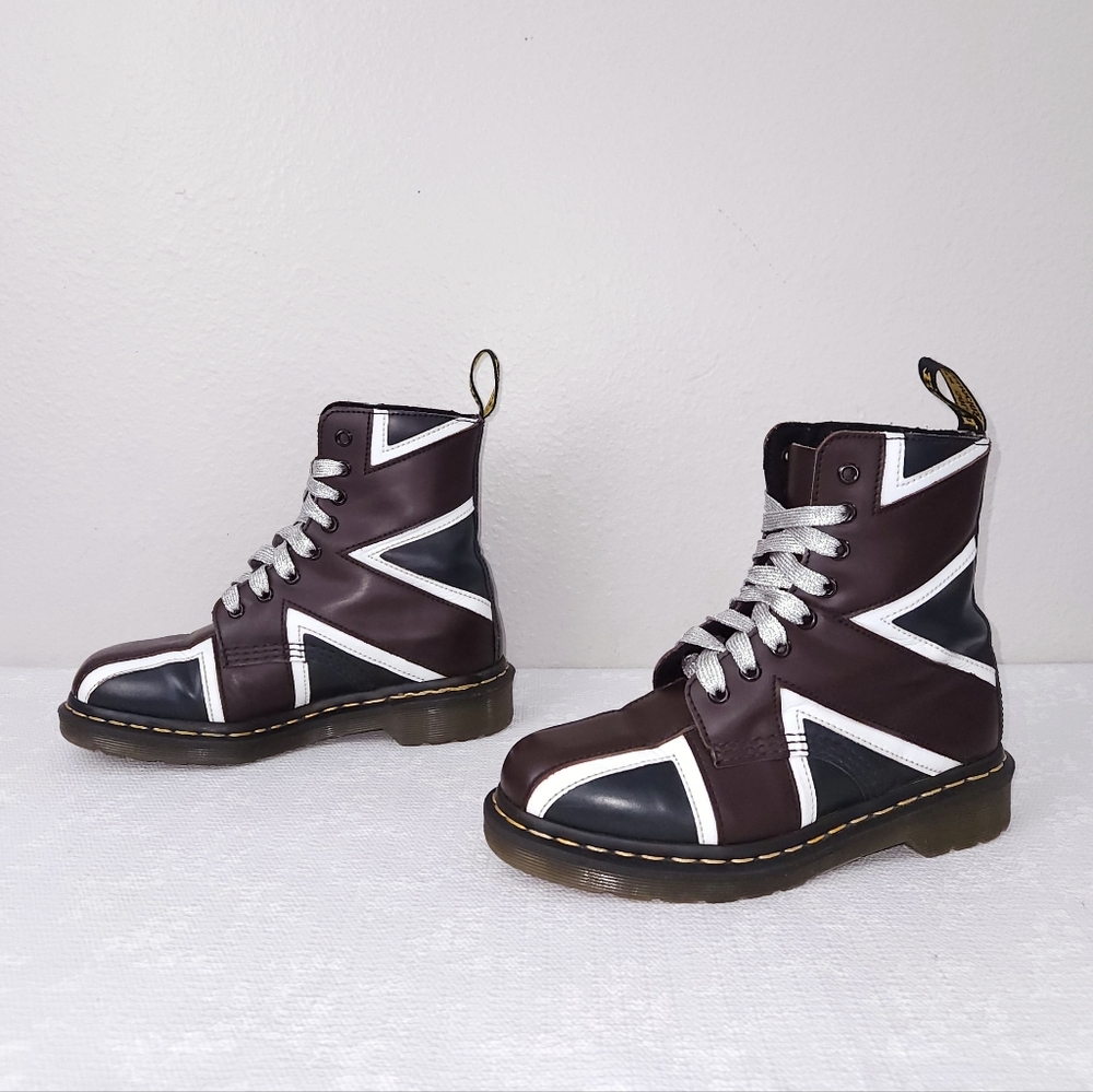 Dr. Martens Pascal Brit Combat Boots Union Jack Flag Women's US 6 - Picture 2 of 10
